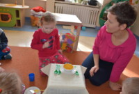 Uczymy się nakrywać do stołu