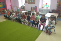 Maskotki Jagódek z wizytą u lekarza