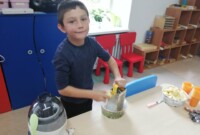 dav Każdy przedszkolak wam to powie, warzywa i owoce to samo zdrowie!