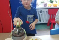 sdr Każdy przedszkolak wam to powie, warzywa i owoce to samo zdrowie!