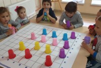 Kodujemy – zabawa z matą edukacyjną