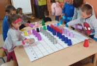 Kodujemy – zabawa z matą edukacyjną