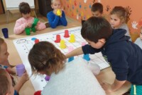 Kodujemy – zabawa z matą edukacyjną