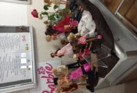 Głośne czytanie w bibliotece