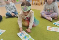 Fiołki i „dzień dinozaura”