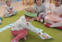 Fiołki i „dzień dinozaura”