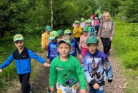 Niezapominajki i Bratki zdobywają szczyt Waligóry