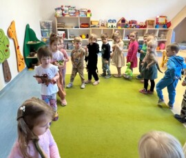 Dzień dinozaura Fiołeczków