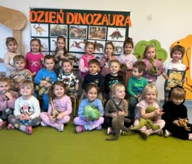 Dzień dinozaura Fiołeczków