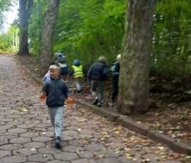 Niezapominajki sprzątają świat