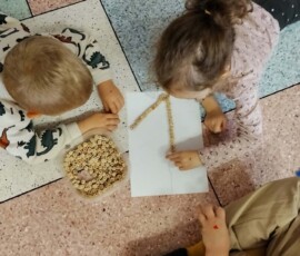 Zabawy sensoryczne Bratków
