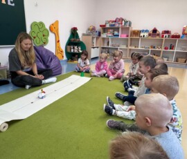„Kolorowa podróż robota Edka” – Fiołki