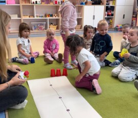 „Kolorowa podróż robota Edka” – Fiołki